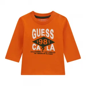 Оранжева блуза за бебе момче с бели надписи Guess