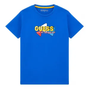 Синя тениска с къс ръкав за момче с малък цветен надпис Guess на лицевата част
