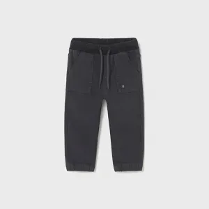 Панталон jogger туил soft в тъмносив цвят за бебе момче Mayoral