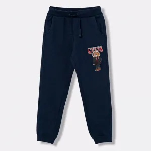 Спортен панталон в тъмно син цвят за мини момче с цветно мече Guess