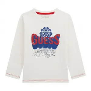 Бяла блуза за мини момче с надпис Guess в червено и синьо