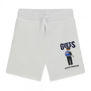 Къси спортни панталони в бялцвят за мини момче със сладко мече Guess