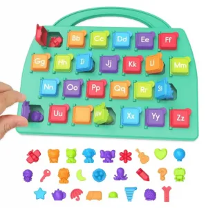 Детски обраователен комплект Learning Resources Дъска с английски букви, с отварящи се вратички и скрити фигури