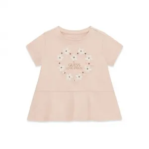 Свободна розова тениска за мини момиче с цветчета и надпис Guess