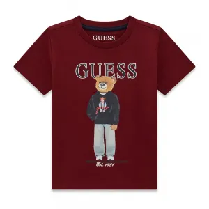 Тениска в цвят бордо за мини момче с цветно мече и тъмносин надпис Guess