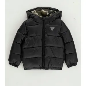 Зимно яке за мини момче в черен цвят с лого Guess